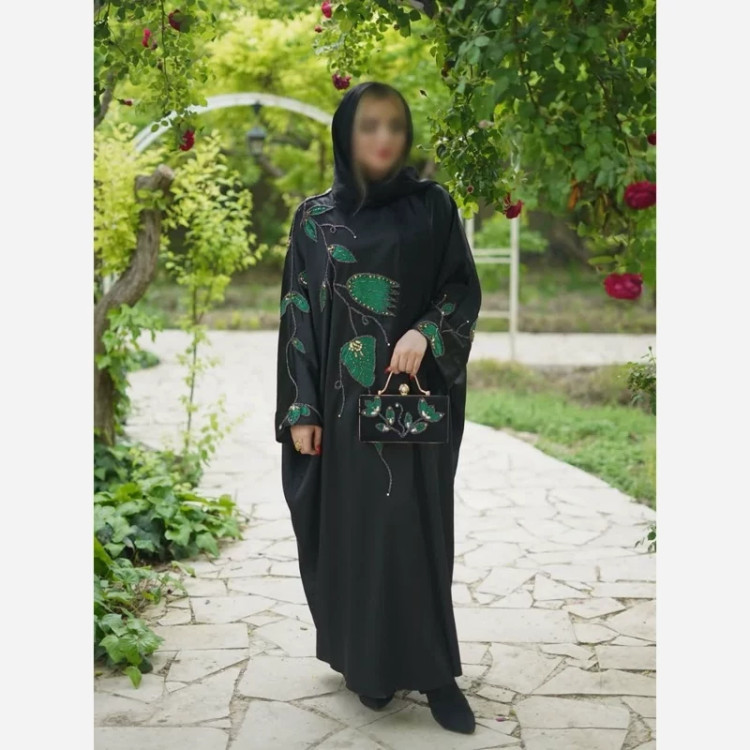 عبا مدل تیارا