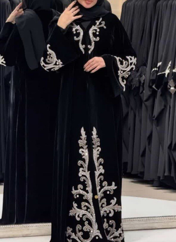 عبا پوشاک آتی
